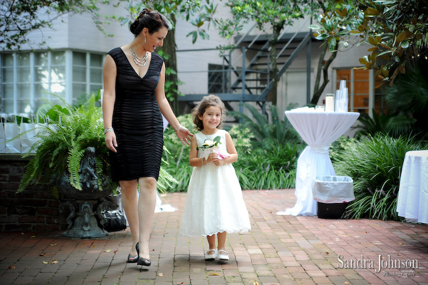 Best Courtyard Lake Lucerne - IW Phillips House Wedding photographer - Sandra Johnson (SJFoto.com)